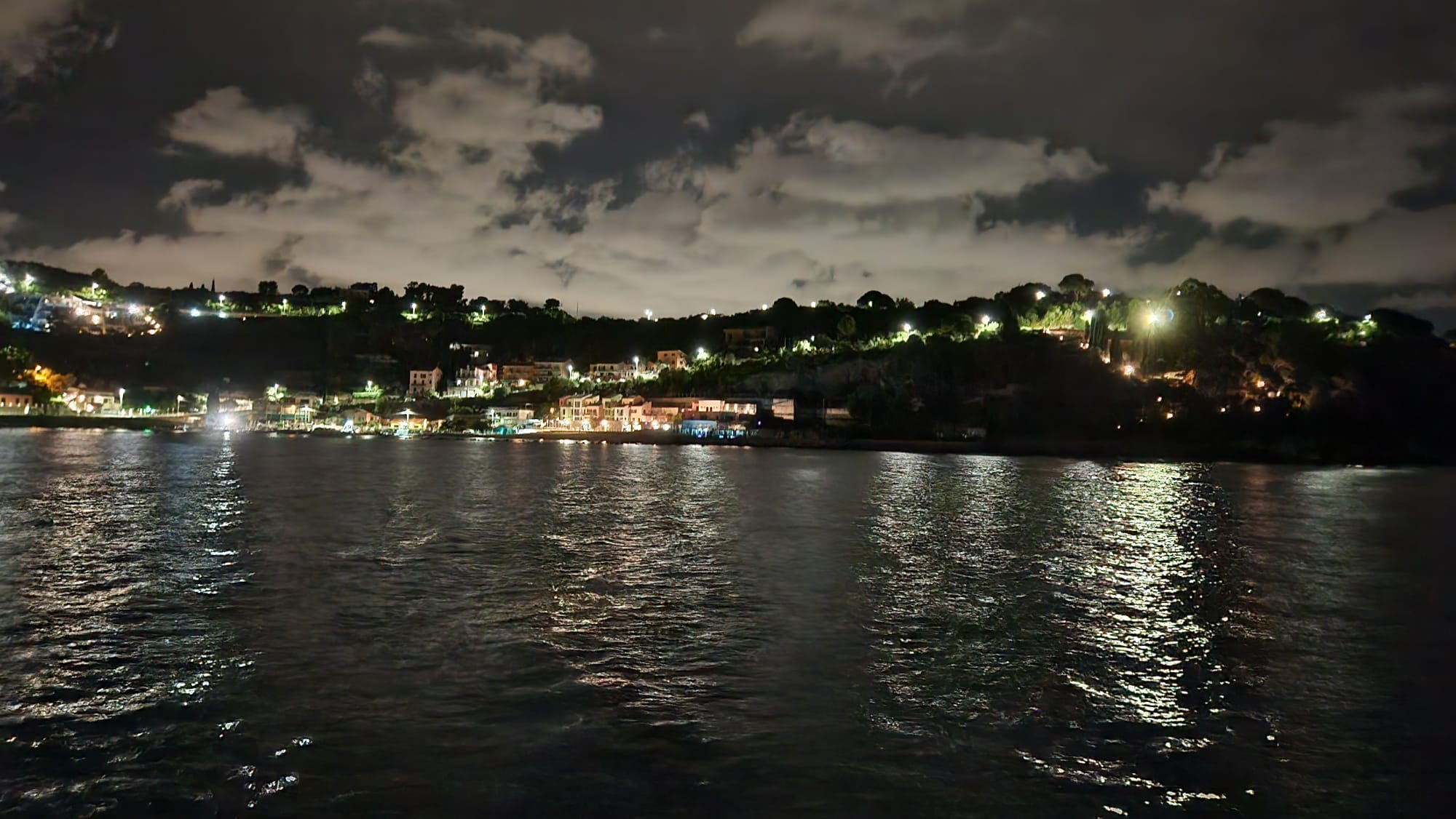 Costa di notte